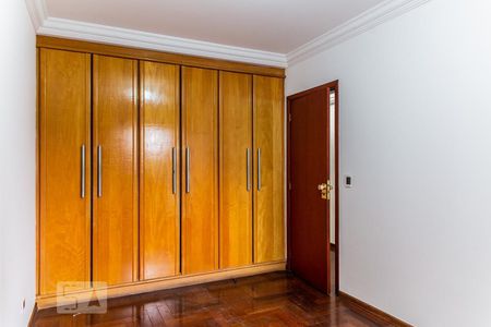 Apartamento à venda com 180m², 3 quartos e 2 vagas Apartamento à venda com 180m², 3 quartos e 2 vagasQuarto 1