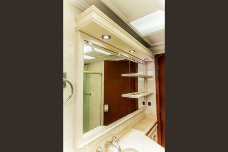 Apartamento à venda com 180m², 3 quartos e 2 vagas Apartamento à venda com 180m², 3 quartos e 2 vagasEspelho