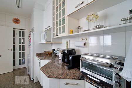 Apartamento à venda com 178m², 3 quartos e 3 vagas Apartamento à venda com 178m², 3 quartos e 3 vagasCozinha