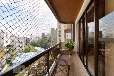 Apartamento à venda com 178m², 3 quartos e 3 vagas Apartamento à venda com 178m², 3 quartos e 3 vagasVaranda da Sala