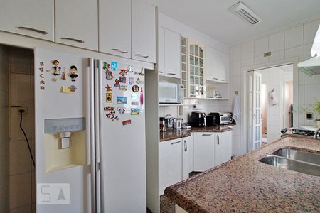 Apartamento à venda com 178m², 3 quartos e 3 vagas Apartamento à venda com 178m², 3 quartos e 3 vagasCozinha