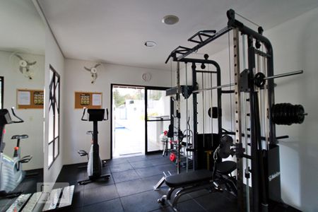 Apartamento à venda com 178m², 3 quartos e 3 vagas Apartamento à venda com 178m², 3 quartos e 3 vagasÁrea comum - Academia