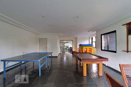 Apartamento à venda com 178m², 3 quartos e 3 vagas Apartamento à venda com 178m², 3 quartos e 3 vagasSalão de jogos