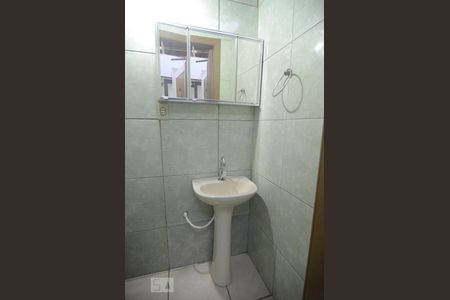 Casa à venda com 150m², 2 quartos e 2 vagasBanheiro de serviço