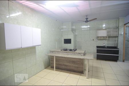 Casa à venda com 150m², 2 quartos e 2 vagasCozinha