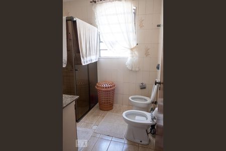 Casa à venda com 150m², 4 quartos e 2 vagas Casa à venda com 150m², 4 quartos e 2 vagasBanheiro da Suíte