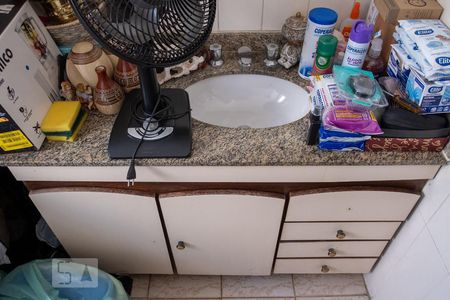 Casa à venda com 150m², 4 quartos e 2 vagas Casa à venda com 150m², 4 quartos e 2 vagasBanheiro