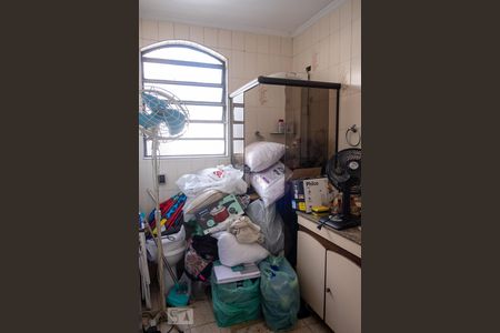 Casa à venda com 150m², 4 quartos e 2 vagas Casa à venda com 150m², 4 quartos e 2 vagasBanheiro