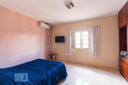 Casa à venda com 120m², 3 quartos e 2 vagasQuarto 3