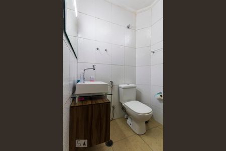 Casa à venda com 120m², 3 quartos e 2 vagasBanheiro Social