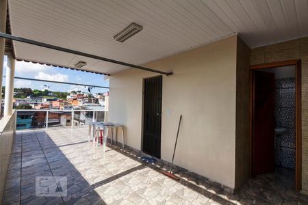 Casa à venda com 120m², 3 quartos e 2 vagasÁrea externa - Terraço