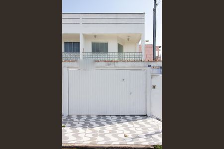 Casa à venda com 140m², 3 quartos e 2 vagas Casa à venda com 140m², 3 quartos e 2 vagasFachada da Casa