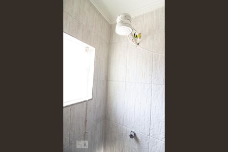 Casa à venda com 140m², 3 quartos e 2 vagas Casa à venda com 140m², 3 quartos e 2 vagasDetalhe banheiro