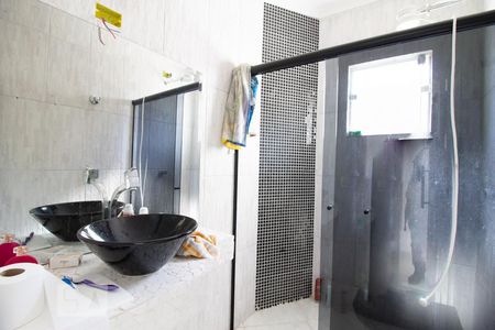 Casa à venda com 140m², 3 quartos e 2 vagas Casa à venda com 140m², 3 quartos e 2 vagasBanheiro da Suíte