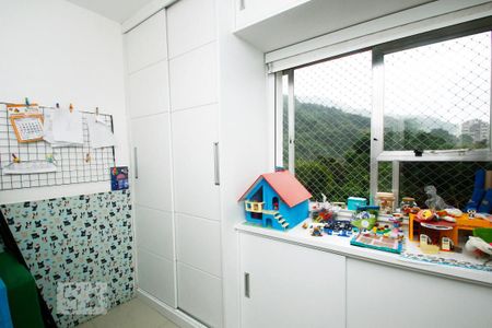 Quarto 1 de apartamento à venda com 2 quartos, 65m² em Laranjeiras, Rio de Janeiro