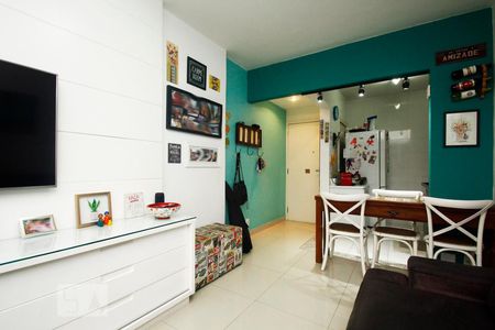 Sala de apartamento à venda com 2 quartos, 65m² em Laranjeiras, Rio de Janeiro