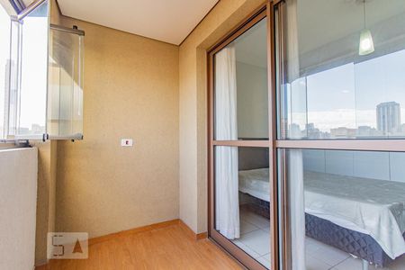 Sacada de kitnet/studio para alugar com 1 quarto, 32m² em Centro, Curitiba