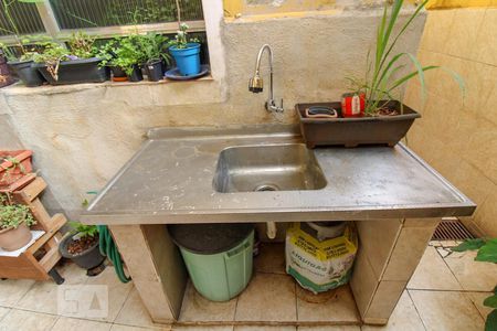 Casa à venda com 193m², 4 quartos e 2 vagas Casa à venda com 193m², 4 quartos e 2 vagasDetalhe - Área Externa