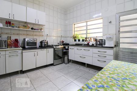 Casa à venda com 193m², 4 quartos e 2 vagas Casa à venda com 193m², 4 quartos e 2 vagasCozinha