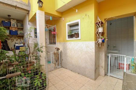 Casa à venda com 193m², 4 quartos e 2 vagas Casa à venda com 193m², 4 quartos e 2 vagasÁrea Externa