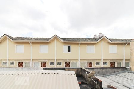 Casa à venda com 193m², 4 quartos e 2 vagas Casa à venda com 193m², 4 quartos e 2 vagasVista do Quarto 2