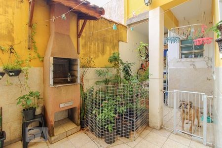 Casa à venda com 193m², 4 quartos e 2 vagas Casa à venda com 193m², 4 quartos e 2 vagasChurrasqueira