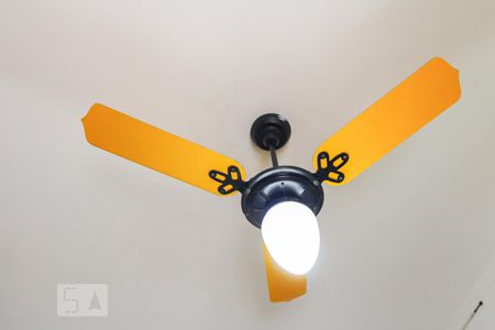 Casa à venda com 193m², 4 quartos e 2 vagas Casa à venda com 193m², 4 quartos e 2 vagasDetalhe - Quarto 2