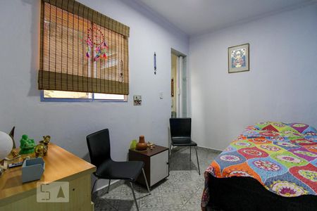 Casa à venda com 193m², 4 quartos e 2 vagas Casa à venda com 193m², 4 quartos e 2 vagasQuarto Externo