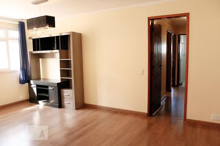Apartamento à venda com 69m², 2 quartos e 1 vaga Apartamento à venda com 69m², 2 quartos e 1 vagaSala