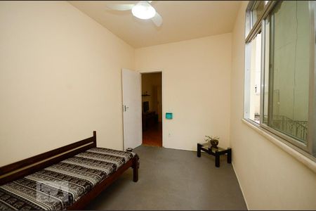 Casa à venda com 450m², 5 quartos e 2 vagasQuarto 3