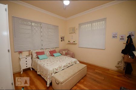 Casa à venda com 450m², 5 quartos e 2 vagasQuarto 1