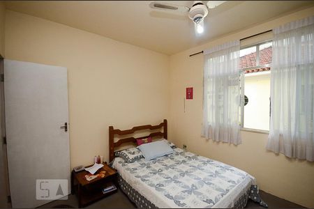 Casa à venda com 450m², 5 quartos e 2 vagasQuarto 4