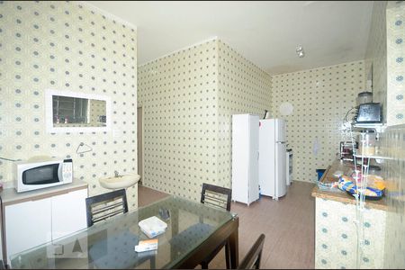 Casa à venda com 450m², 5 quartos e 2 vagasCozinha