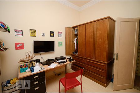 Casa à venda com 450m², 5 quartos e 2 vagasQuarto 2