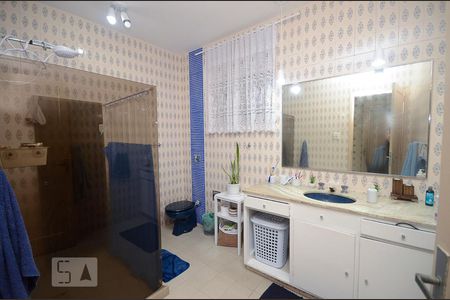 Casa à venda com 450m², 5 quartos e 2 vagasBanheiro Social