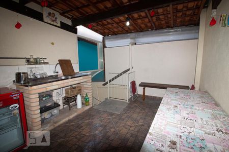 Casa à venda com 147m², 3 quartos e 3 vagasChurrasqueira