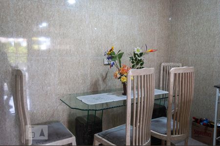 Casa à venda com 200m², 3 quartos e 1 vaga Casa à venda com 200m², 3 quartos e 1 vagaCozinha