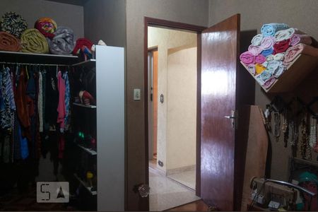 Casa à venda com 200m², 3 quartos e 1 vaga Casa à venda com 200m², 3 quartos e 1 vagaQuarto 3