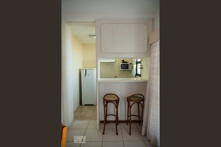 Sala/Cozinha de apartamento para alugar com 1 quarto, 55m² em Copacabana, Rio de Janeiro