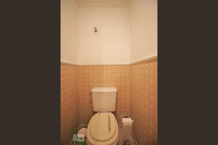 Lavabo de apartamento à venda com 3 quartos, 185m² em Real Parque, São Paulo