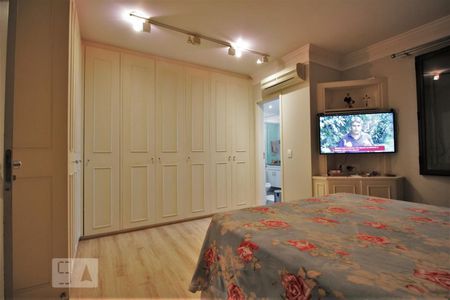 Suíte 1 de apartamento à venda com 3 quartos, 185m² em Real Parque, São Paulo