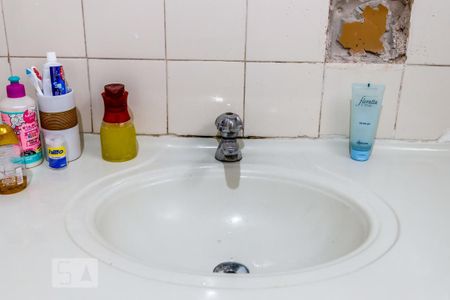 Casa à venda com 200m², 3 quartos e 1 vaga Casa à venda com 200m², 3 quartos e 1 vagaBanheiro