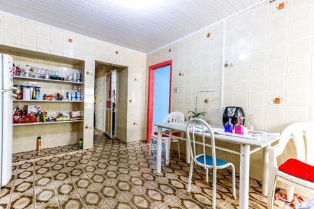 Casa à venda com 200m², 3 quartos e 1 vaga Casa à venda com 200m², 3 quartos e 1 vagaCozinha