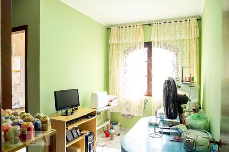 Casa à venda com 160m², 3 quartos e 1 vagaSuíte 1