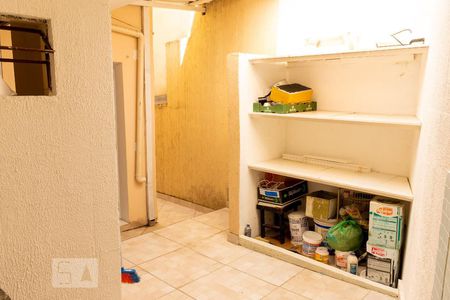 Casa à venda com 160m², 3 quartos e 2 vagas Casa à venda com 160m², 3 quartos e 2 vagasÁrea de Serviço