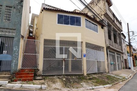 Casa à venda com 160m², 3 quartos e 2 vagasFachada