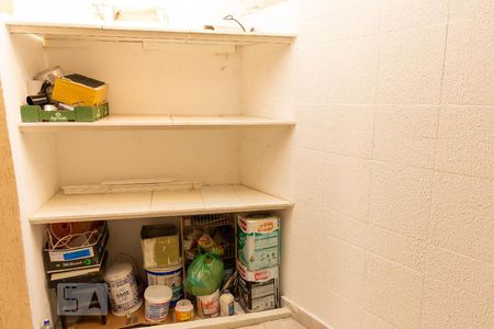 Casa à venda com 160m², 3 quartos e 2 vagas Casa à venda com 160m², 3 quartos e 2 vagasÁrea de Serviço