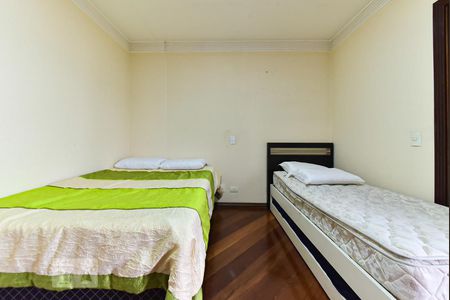 Casa à venda com 335m², 7 quartos e 7 vagas Casa à venda com 335m², 7 quartos e 7 vagasSuíte 2