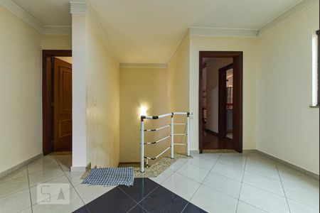 Casa à venda com 335m², 7 quartos e 7 vagas Casa à venda com 335m², 7 quartos e 7 vagasHall de Passagem