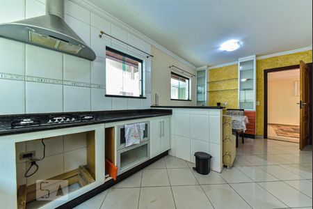 Casa à venda com 335m², 7 quartos e 7 vagas Casa à venda com 335m², 7 quartos e 7 vagasCozinha